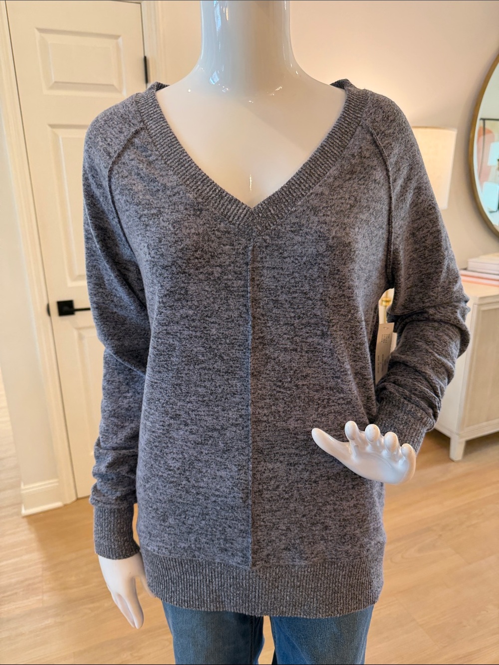Women's V-Neck Sweater in Heather Gray
